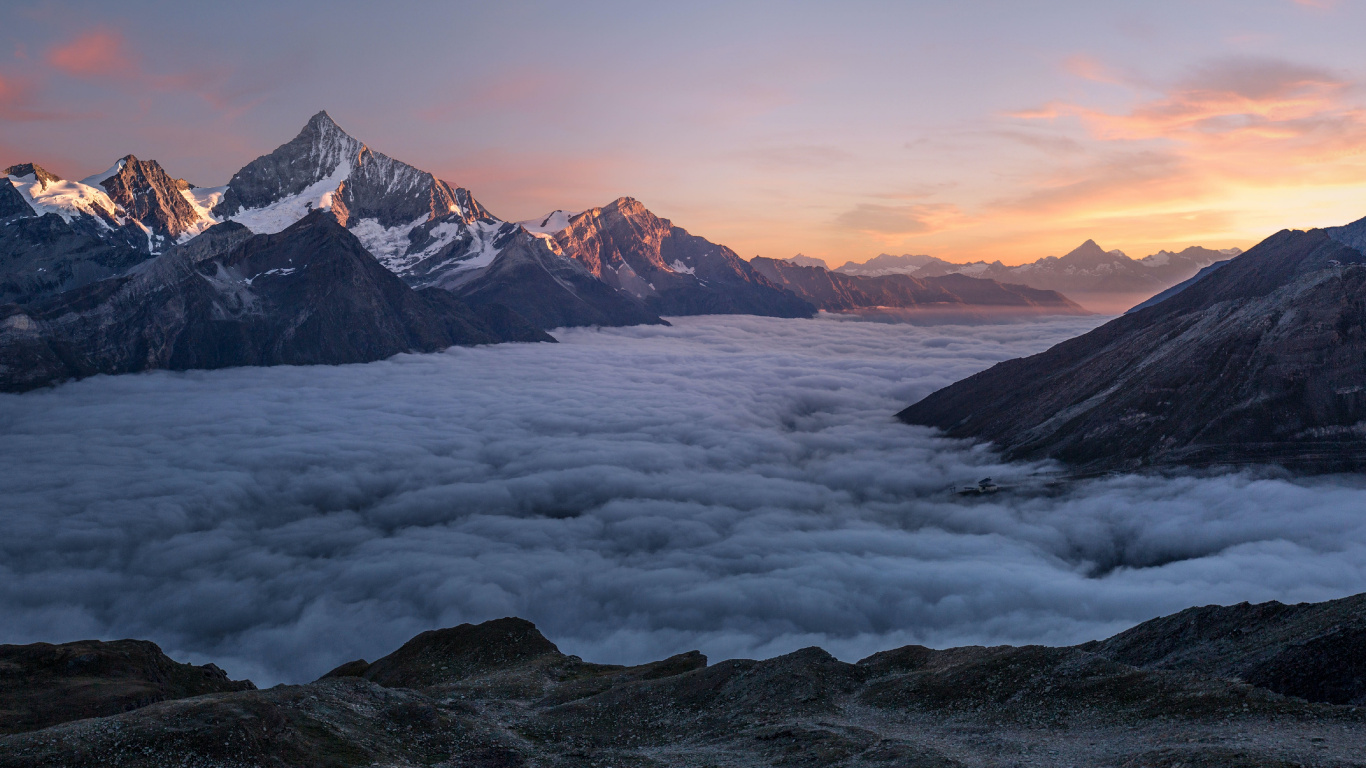 Weisshorn, Bergigen Landschaftsformen, Bergkette, Hill, Winter. Wallpaper in 1366x768 Resolution