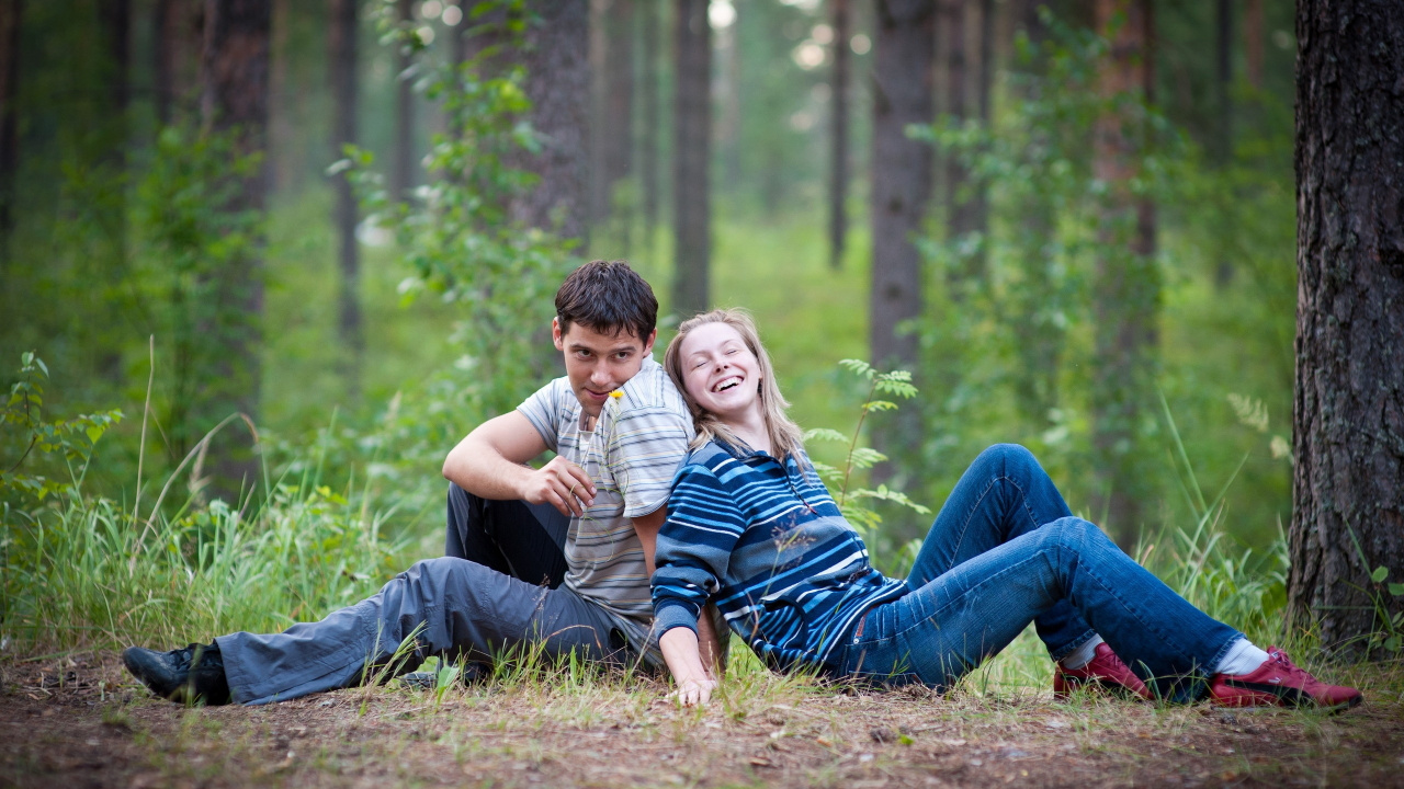 Romance, People, Tree, Fun, Falling in Love. Wallpaper in 1280x720 Resolution