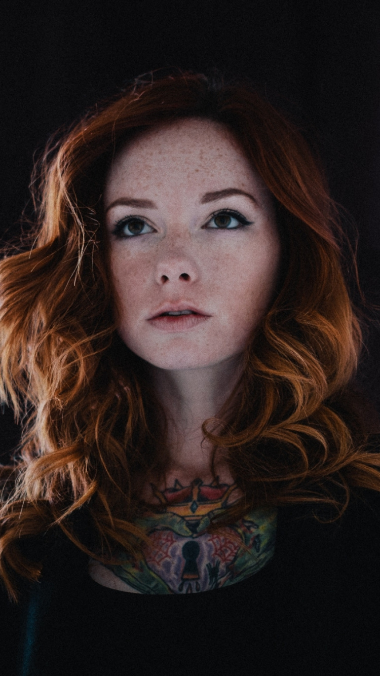 Les Cheveux Rouges, Beauté, Portrait, Les Cheveux Bruns, Les Cheveux Longs. Wallpaper in 750x1334 Resolution