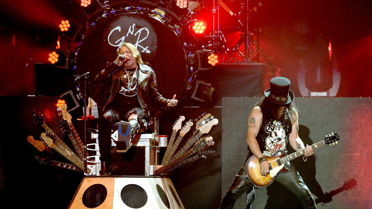 Guns N Roses, Not in This Lifetime Tour, Appetite for Destruction, Performance, Entertainment. Wallpaper in 1280x720 Resolution