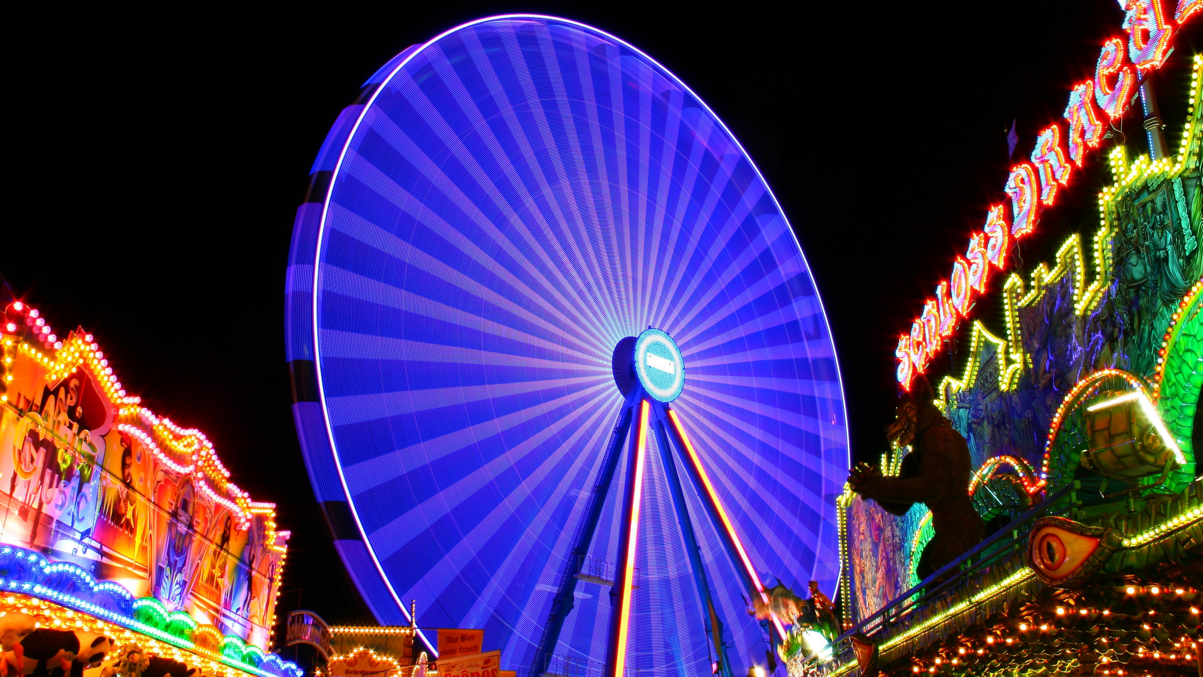Blue and Red Ferris Wheel During Night Time. Wallpaper in 3840x2160 Resolution