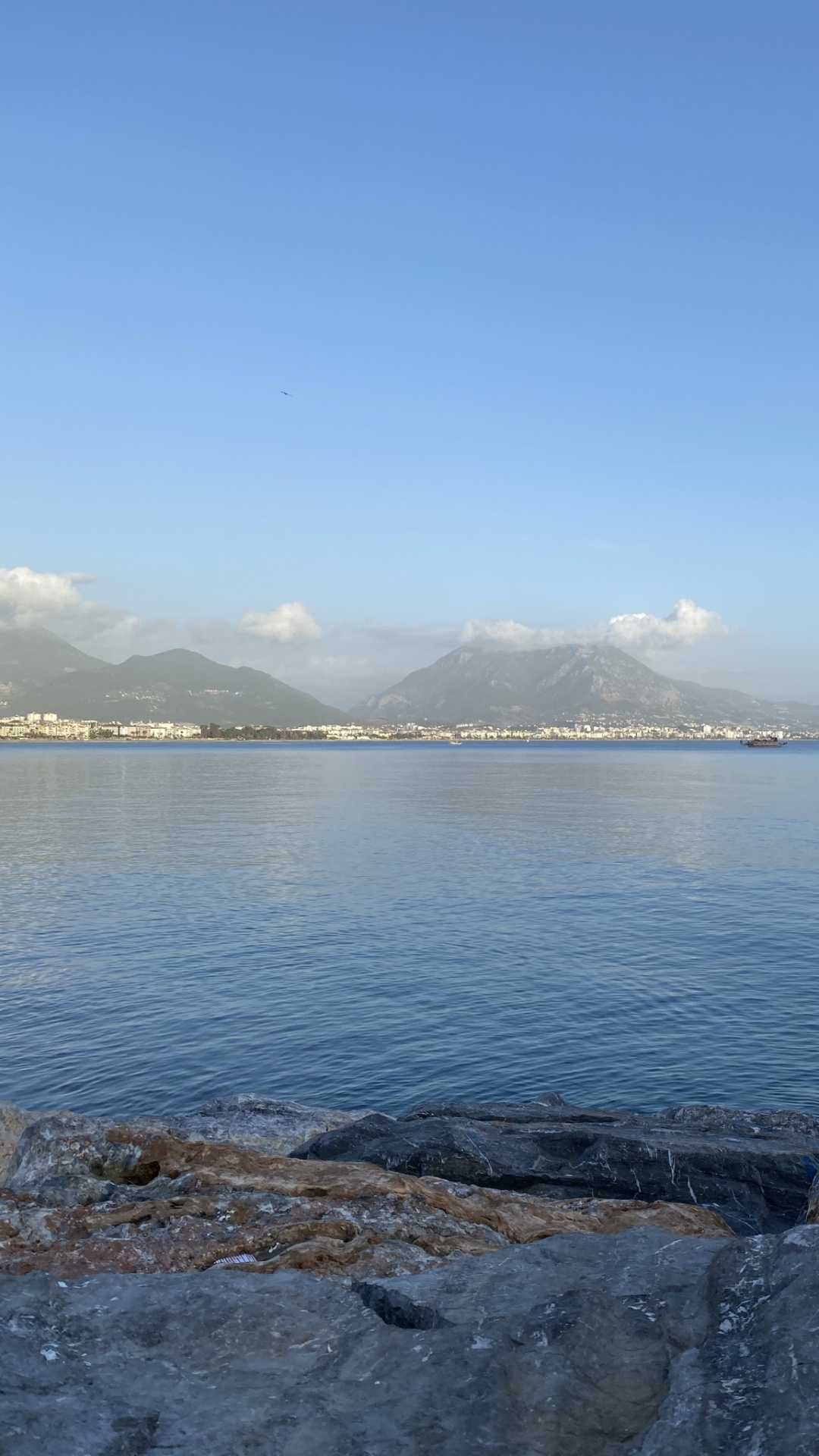 Mer, Eau, Azure, Lac, Highland. Wallpaper in 1080x1920 Resolution