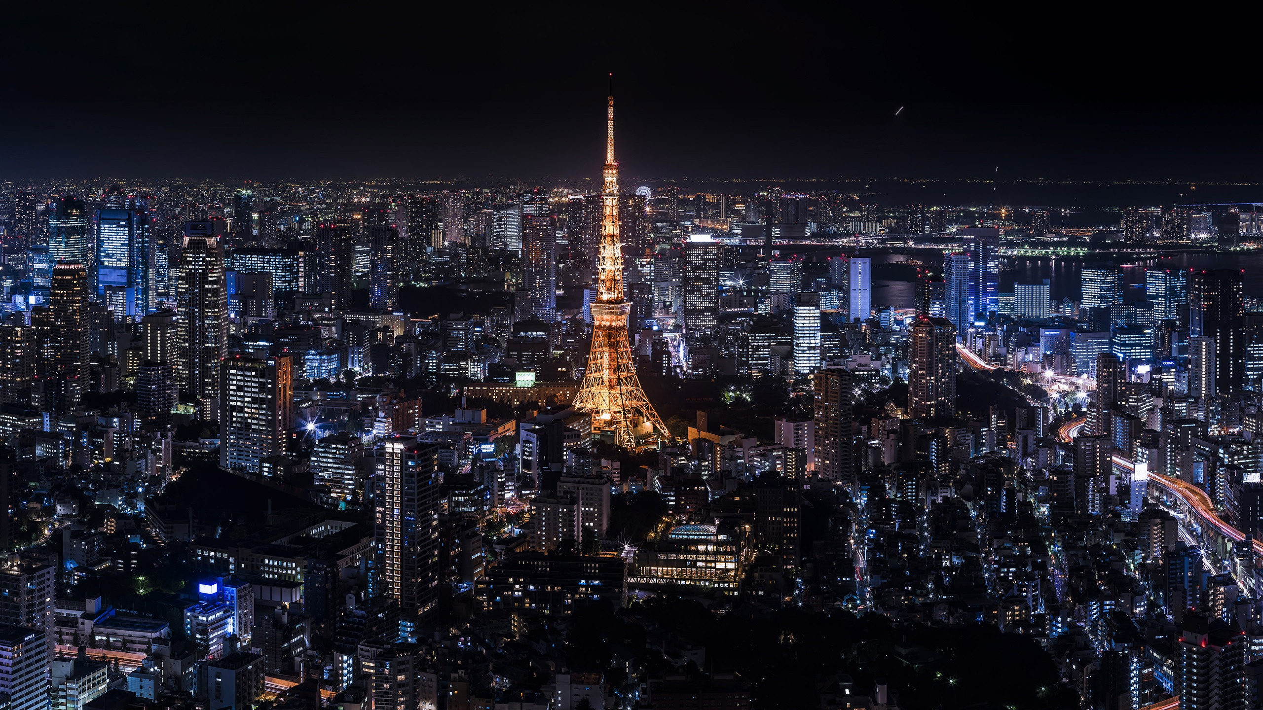 Eiffel Tower in Paris During Night Time. Wallpaper in 2560x1440 Resolution