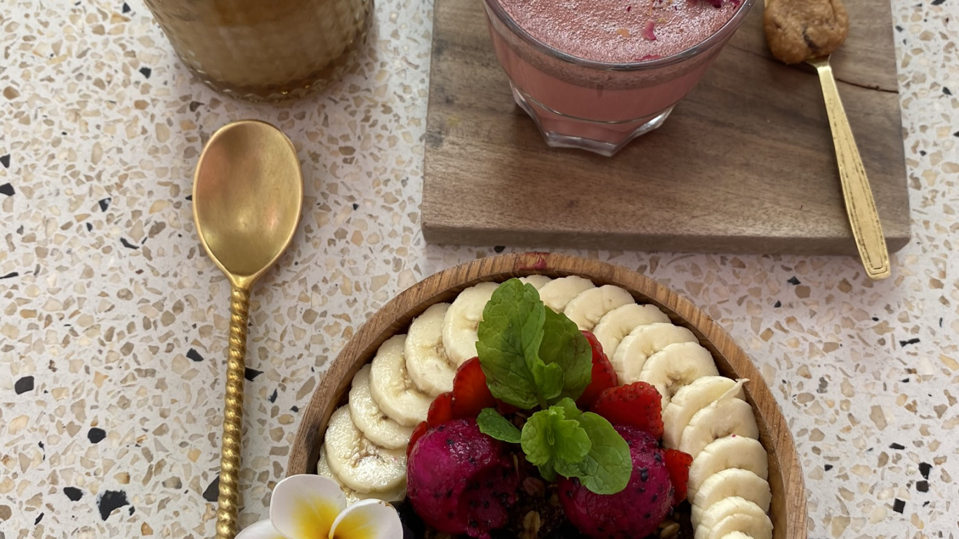 Bali, Super, Breakfast, Smoothie, Dessert Glacé. Wallpaper in 1366x768 Resolution