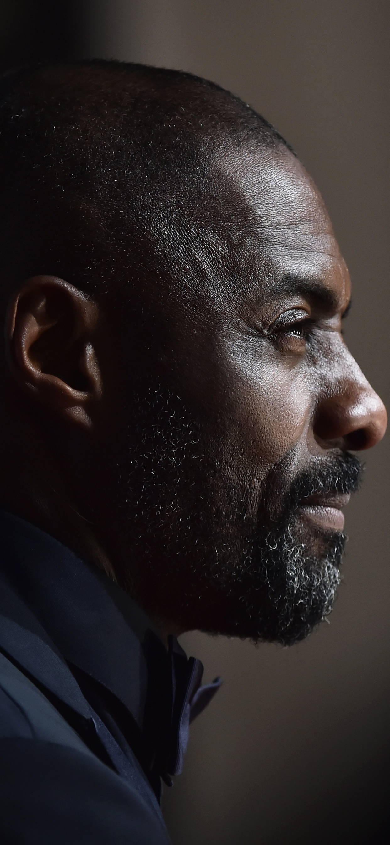 伊德里斯·厄尔巴（Idris Elba）, 黑色的, 脸上的毛发, 鼻子, 胡子 壁纸 1242x2688 允许