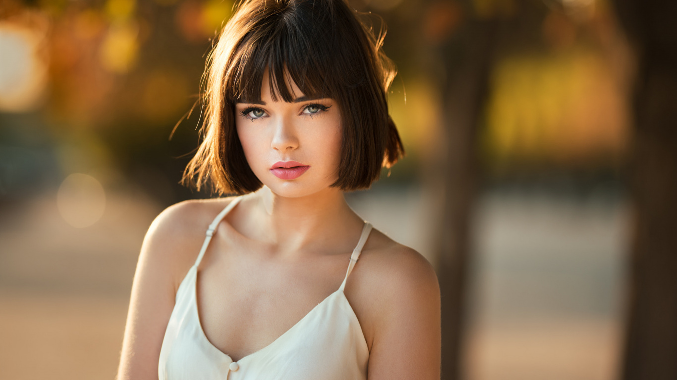 Peinado, Modelo, Belleza, Cabello, Piel. Wallpaper in 1366x768 Resolution