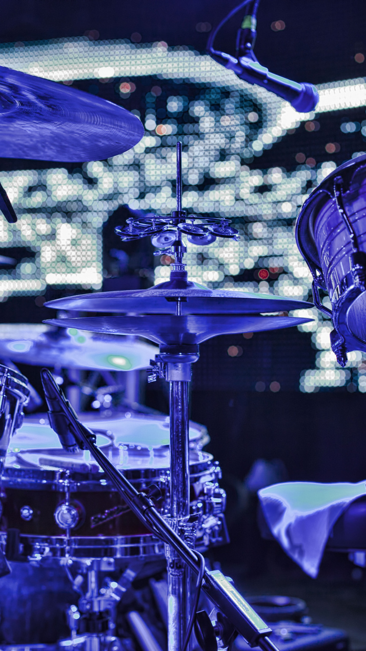 Perkussion, Saxophon, Drum, Musiker, Drumhead. Wallpaper in 750x1334 Resolution
