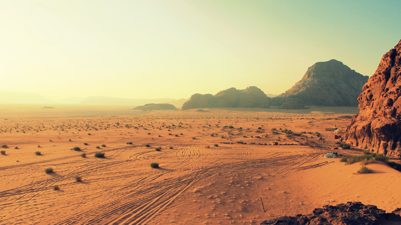 Brown Sand Field During Daytime. Wallpaper in 1280x720 Resolution