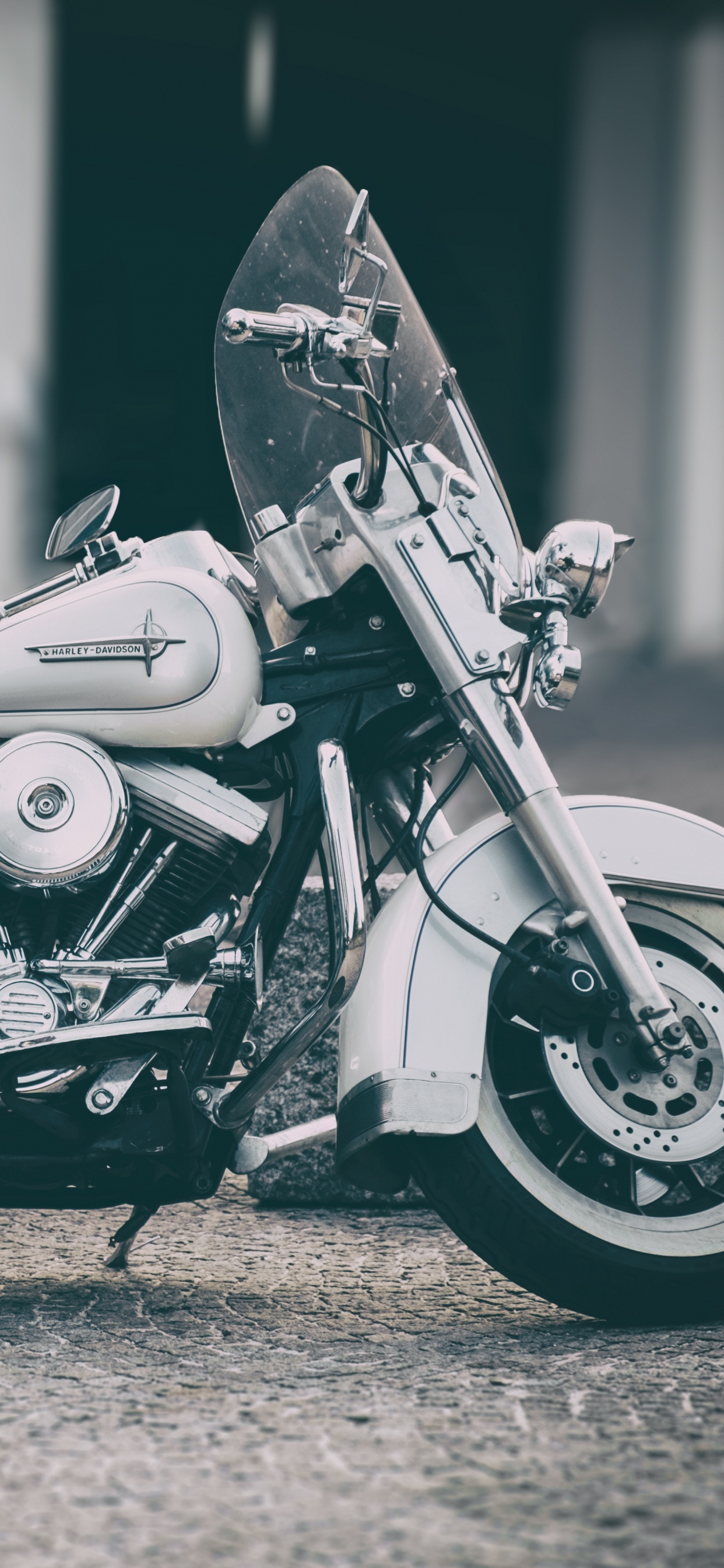 Grayscale Photo of Cruiser Motorcycle. Wallpaper in 1242x2688 Resolution