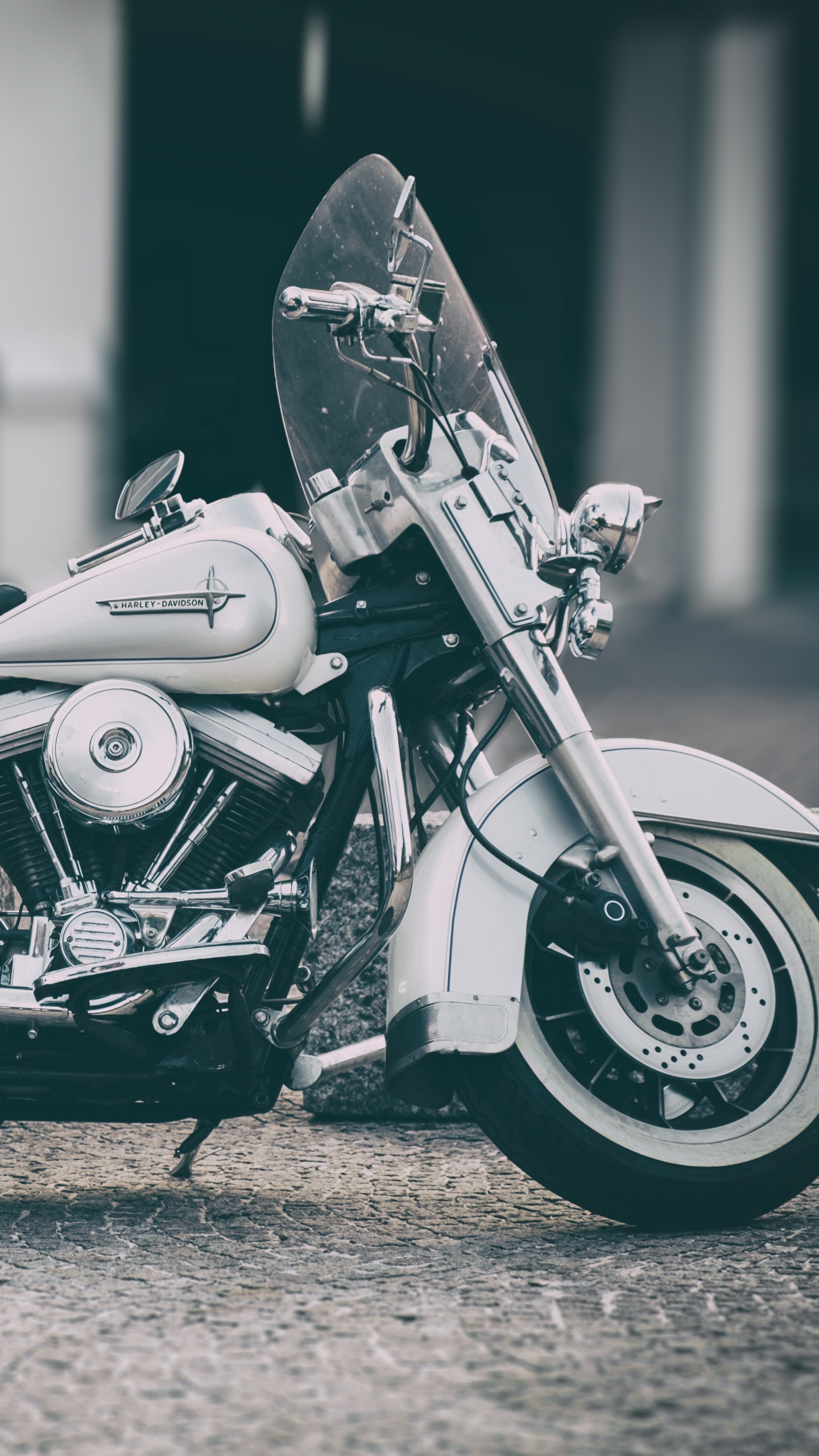 Grayscale Photo of Cruiser Motorcycle. Wallpaper in 1440x2560 Resolution