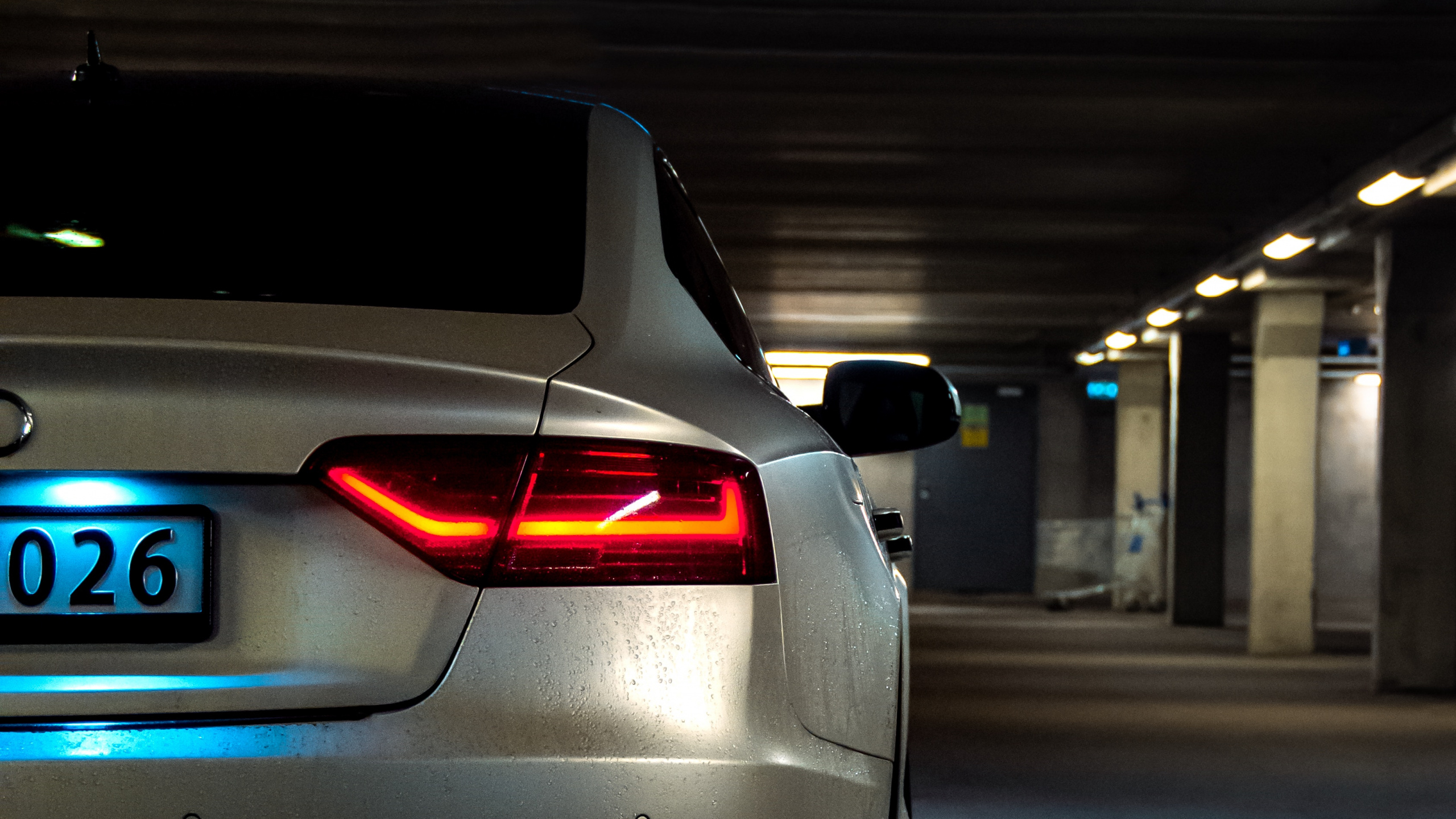 Silber Bmw m 3 Nachts Unterwegs. Wallpaper in 2560x1440 Resolution