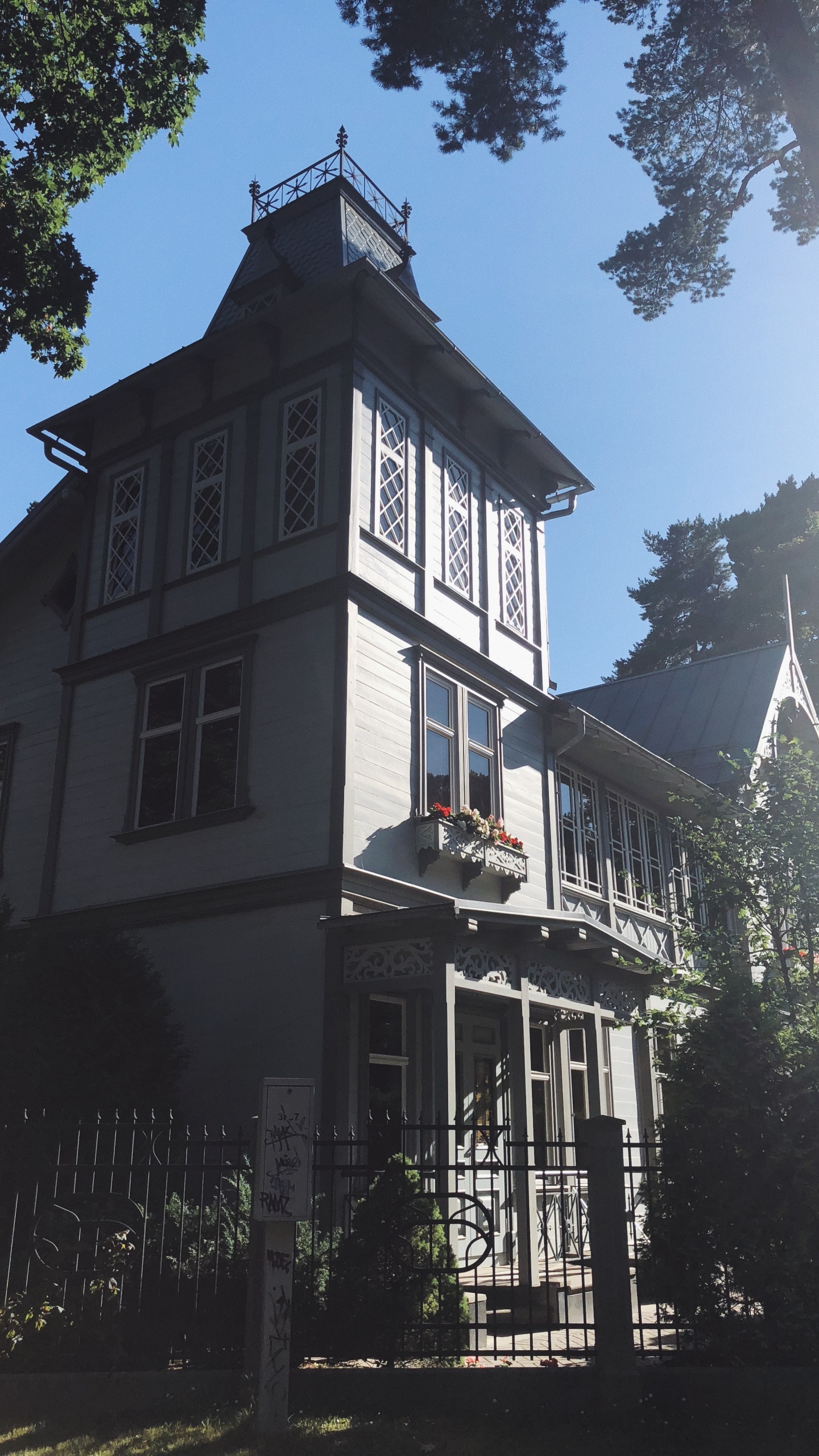 Haus, Immobilie, Eigenschaft, Gebäude, Firmenzeichen. Wallpaper in 1440x2560 Resolution