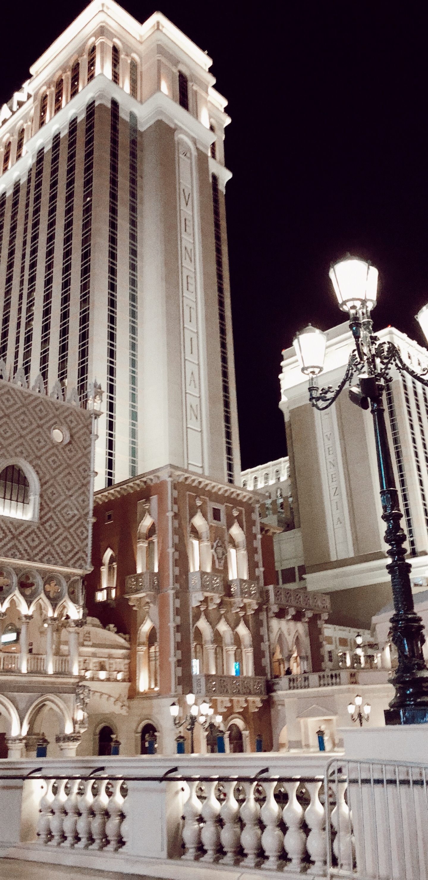 Vegas, Las Vegas Venecianas, el Palazzo en el Resort Veneciano, Arquitectura, Fachada. Wallpaper in 1440x2960 Resolution