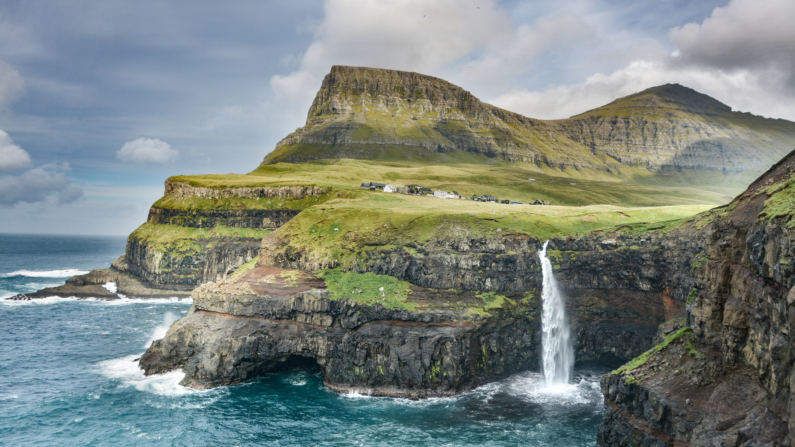 Mlafossur Waterfall, Waterfall, Iceland, Nature, Cliff. Wallpaper in 2560x1440 Resolution