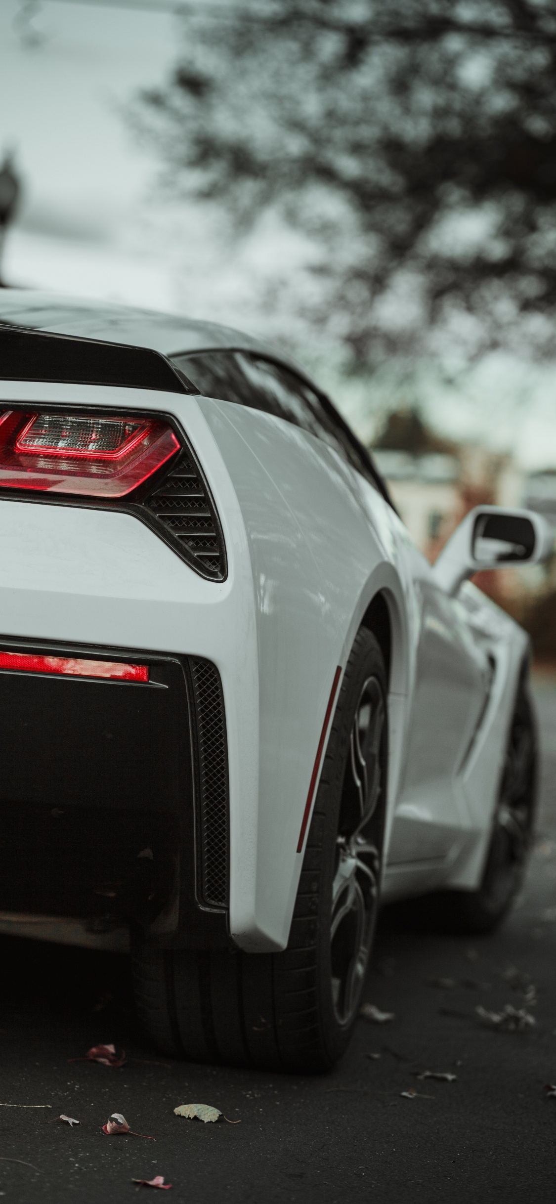 White Bmw m 3 on Road During Daytime. Wallpaper in 1125x2436 Resolution