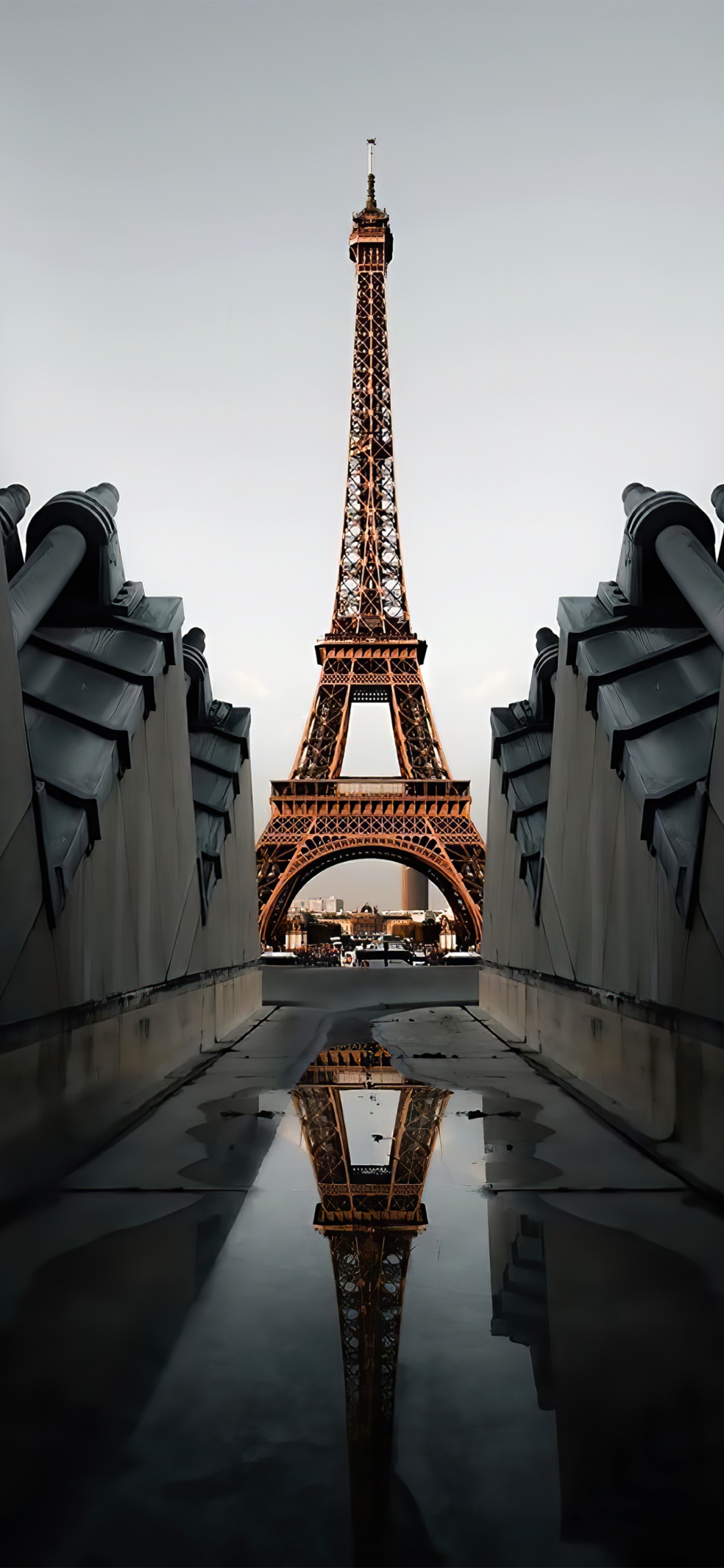 Tour Eiffel, Design D'intérieur, Nature, Attraction Touristique, Spire. Wallpaper in 1125x2436 Resolution
