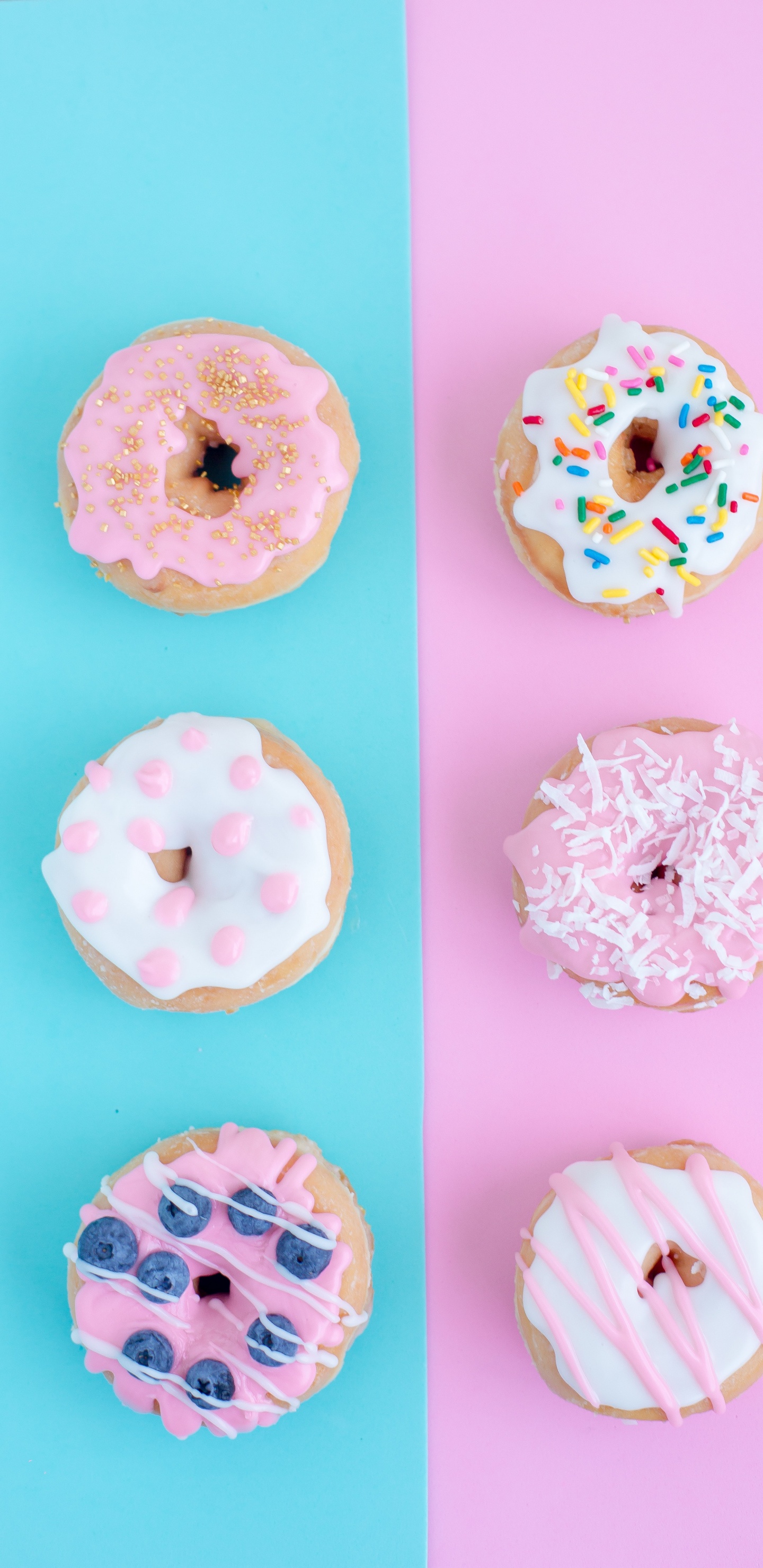 Donut, Dessert, Beignets Étoile Bleue, Sprinkles, Beignet Vaudou. Wallpaper in 1440x2960 Resolution