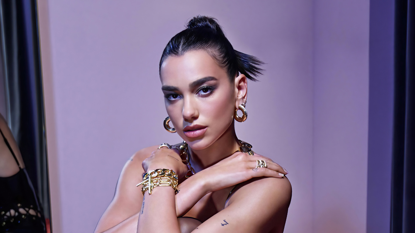 Dua Lipa, Musician, New Rules, Celebrity, Pop Music. Wallpaper in 1366x768 Resolution