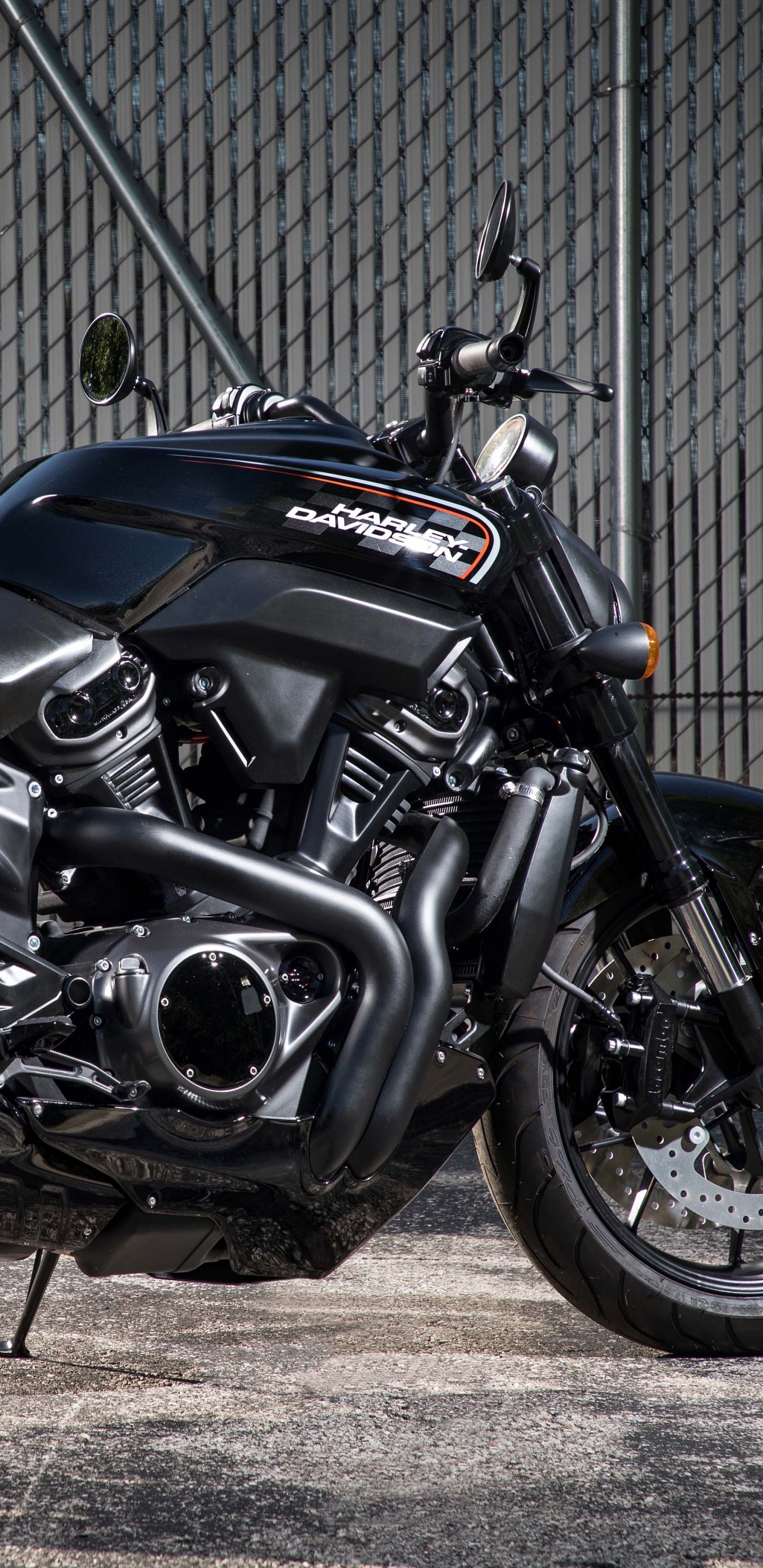 Black and Blue Sports Bike. Wallpaper in 1440x2960 Resolution