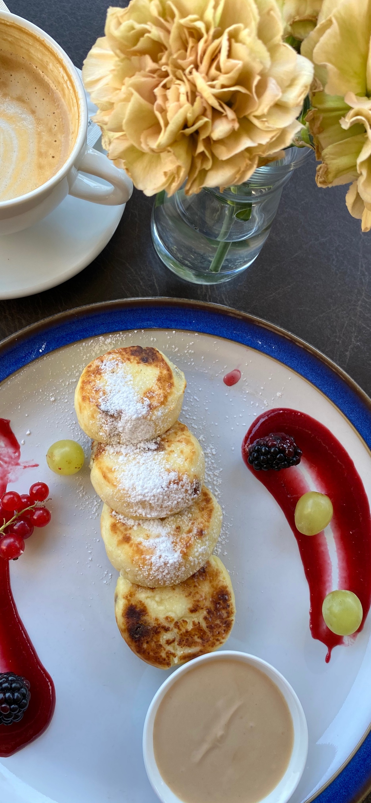 Gericht, Frühstück, Breakfast, Mahlzeit, Serveware. Wallpaper in 1242x2688 Resolution