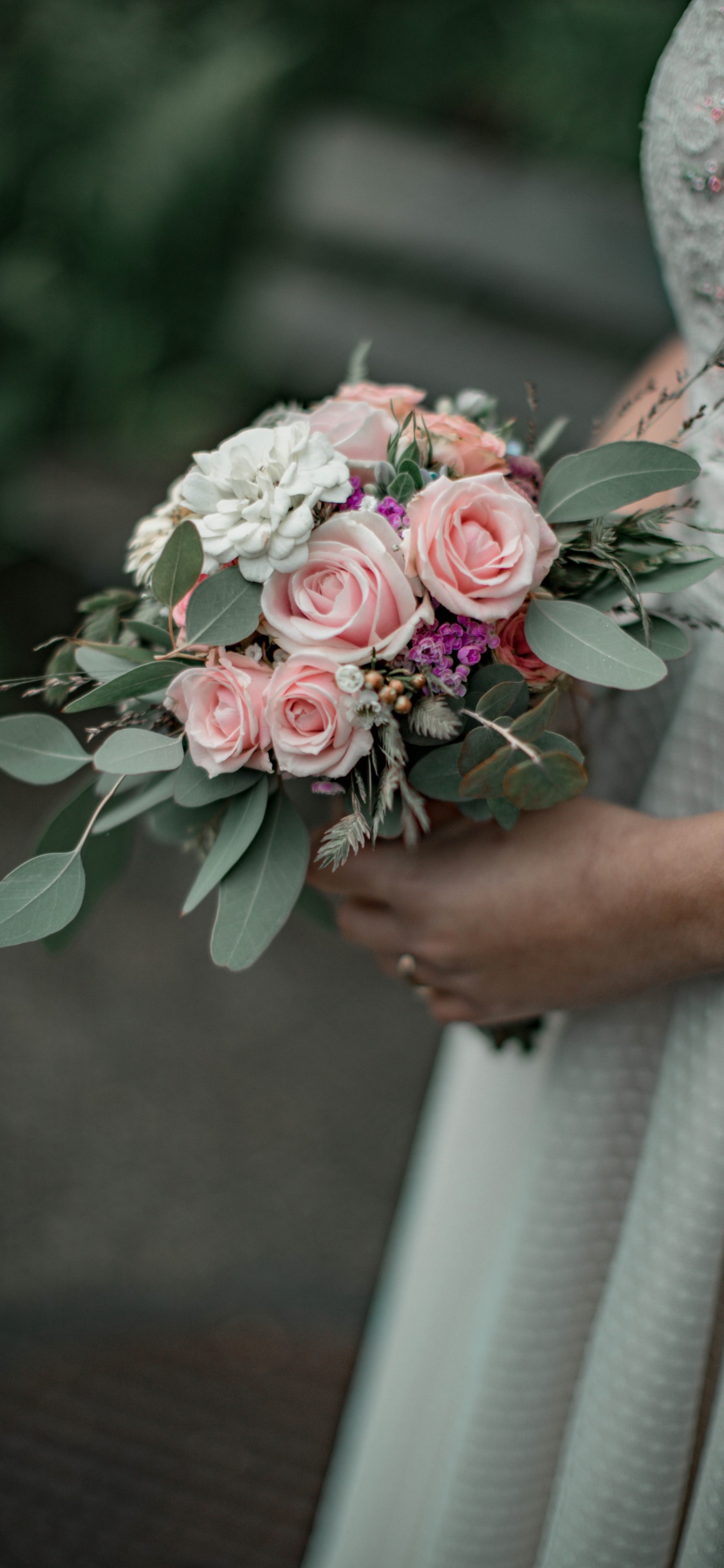 Brautkleid, Kleid, Zügel, Weiße Hochzeit, Hochzeitskleidblumen. Wallpaper in 1125x2436 Resolution