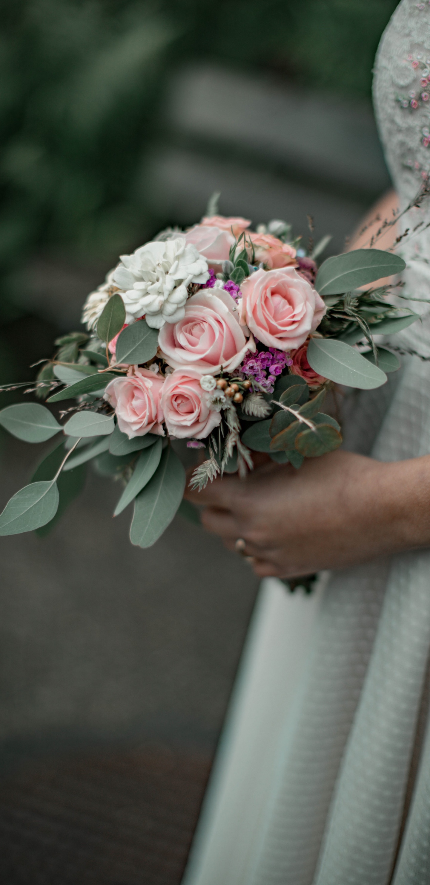 Vestido de Novia, Ramo de Flores, Vestido, Boda, Brida. Wallpaper in 1440x2960 Resolution
