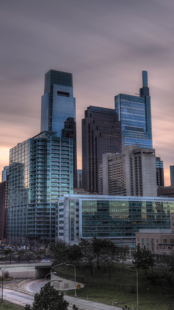 Skyscraper, Cloud, Building, Tower Block, Tower. Wallpaper in 720x1280 Resolution