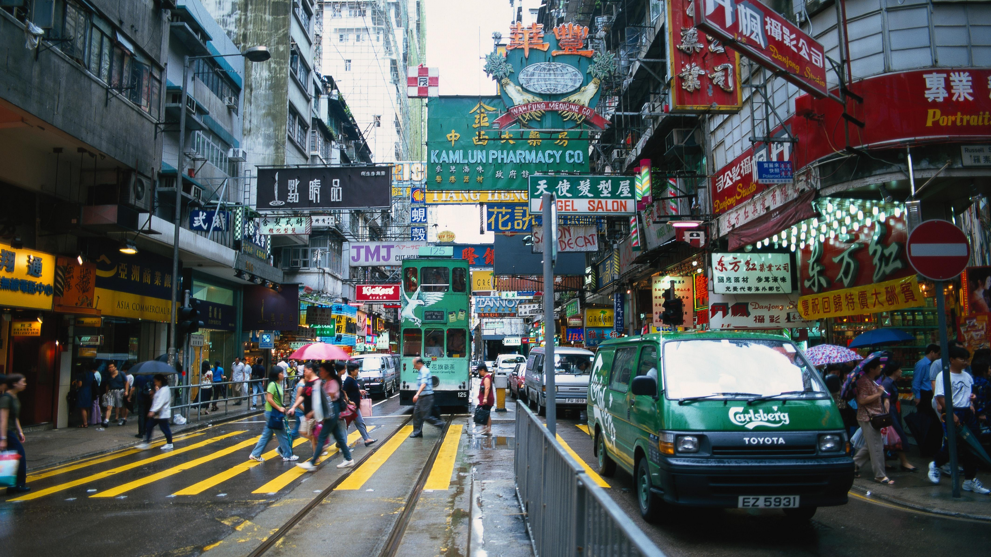 People Walking on Street During Daytime. Wallpaper in 3840x2160 Resolution