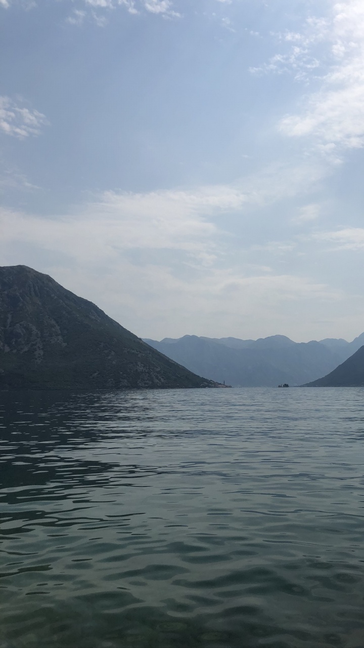 Bergigen Landschaftsformen, Bergkette, Wasserressourcen, Cloud, Hochland. Wallpaper in 720x1280 Resolution