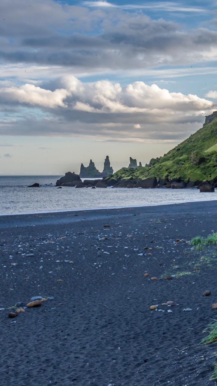 Reynisdrangar, Agua, Los Recursos de Agua, Montaña, Paisaje Natural. Wallpaper in 720x1280 Resolution