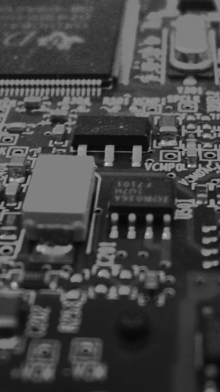 Black and White Circuit Board. Wallpaper in 720x1280 Resolution