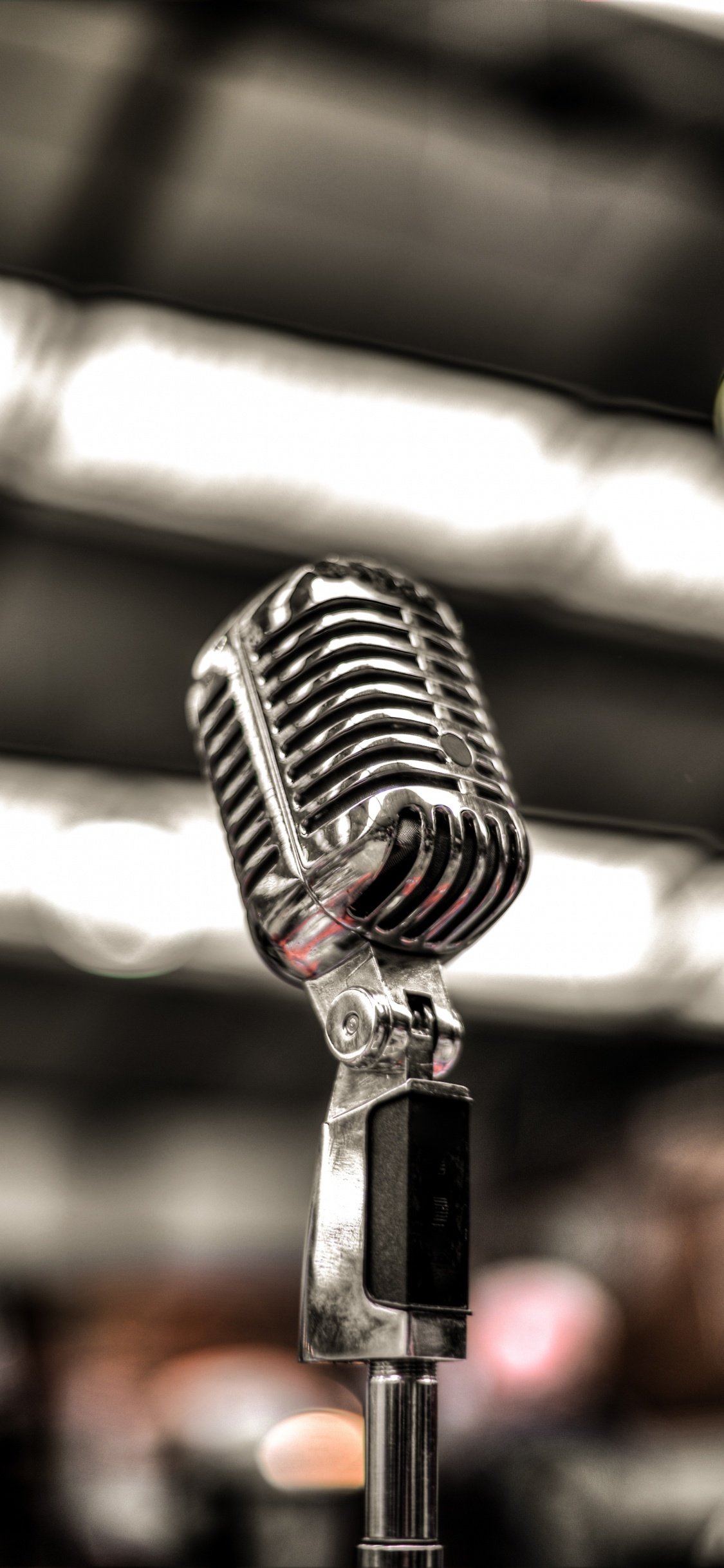 Microphone, Pied de Microphone, L'équipement Audio, Technologie, Accessoire Audio. Wallpaper in 1125x2436 Resolution