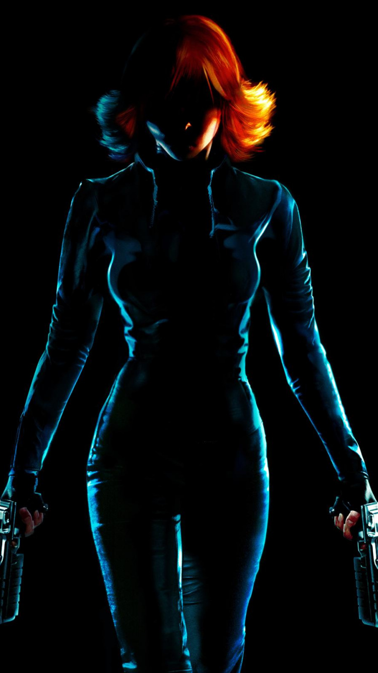 Frau in Schwarzer Jacke Mit Schwarzem Mikrofon. Wallpaper in 750x1334 Resolution