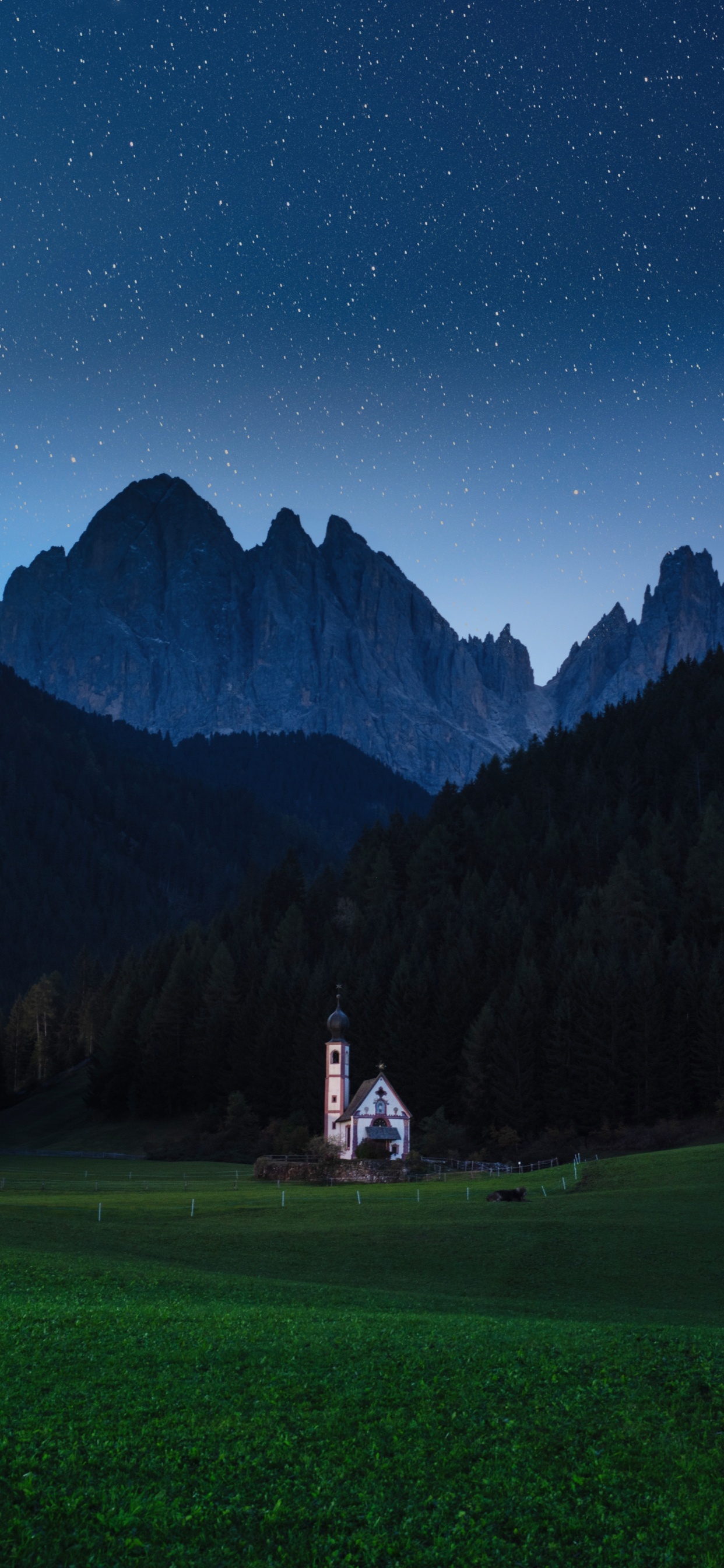 Green, Les Reliefs Montagneux, Paysage Naturel, Gamme de Montagne, Nuit. Wallpaper in 1242x2688 Resolution