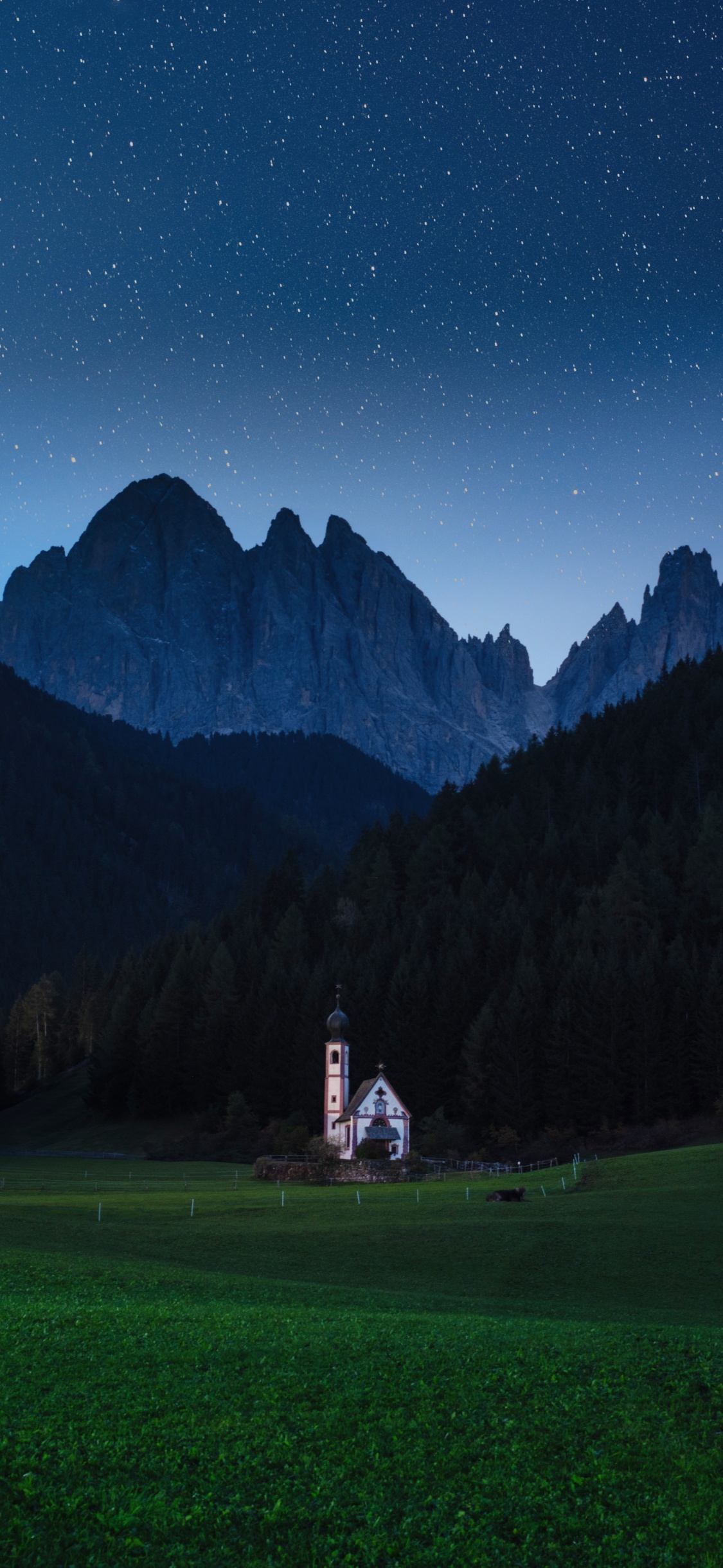 Gr, Bergigen Landschaftsformen, Naturlandschaft, Bergkette, Nacht. Wallpaper in 1125x2436 Resolution