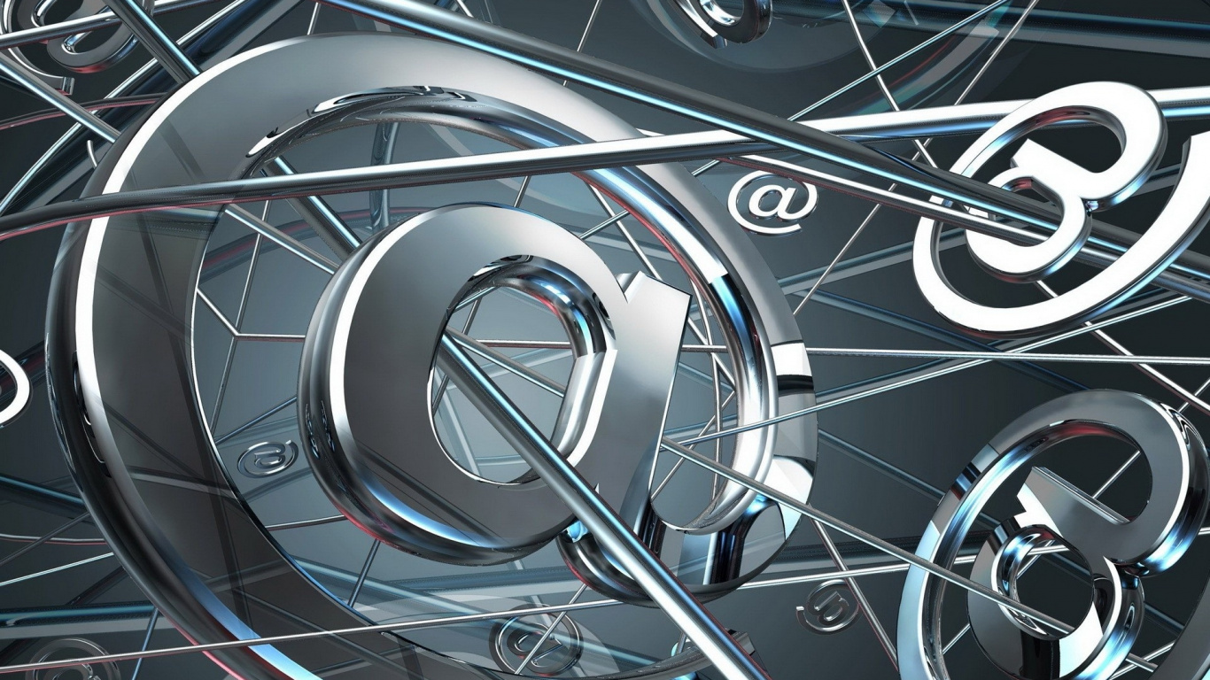 Escaleras de Caracol Plateadas Sin Gente. Wallpaper in 1366x768 Resolution