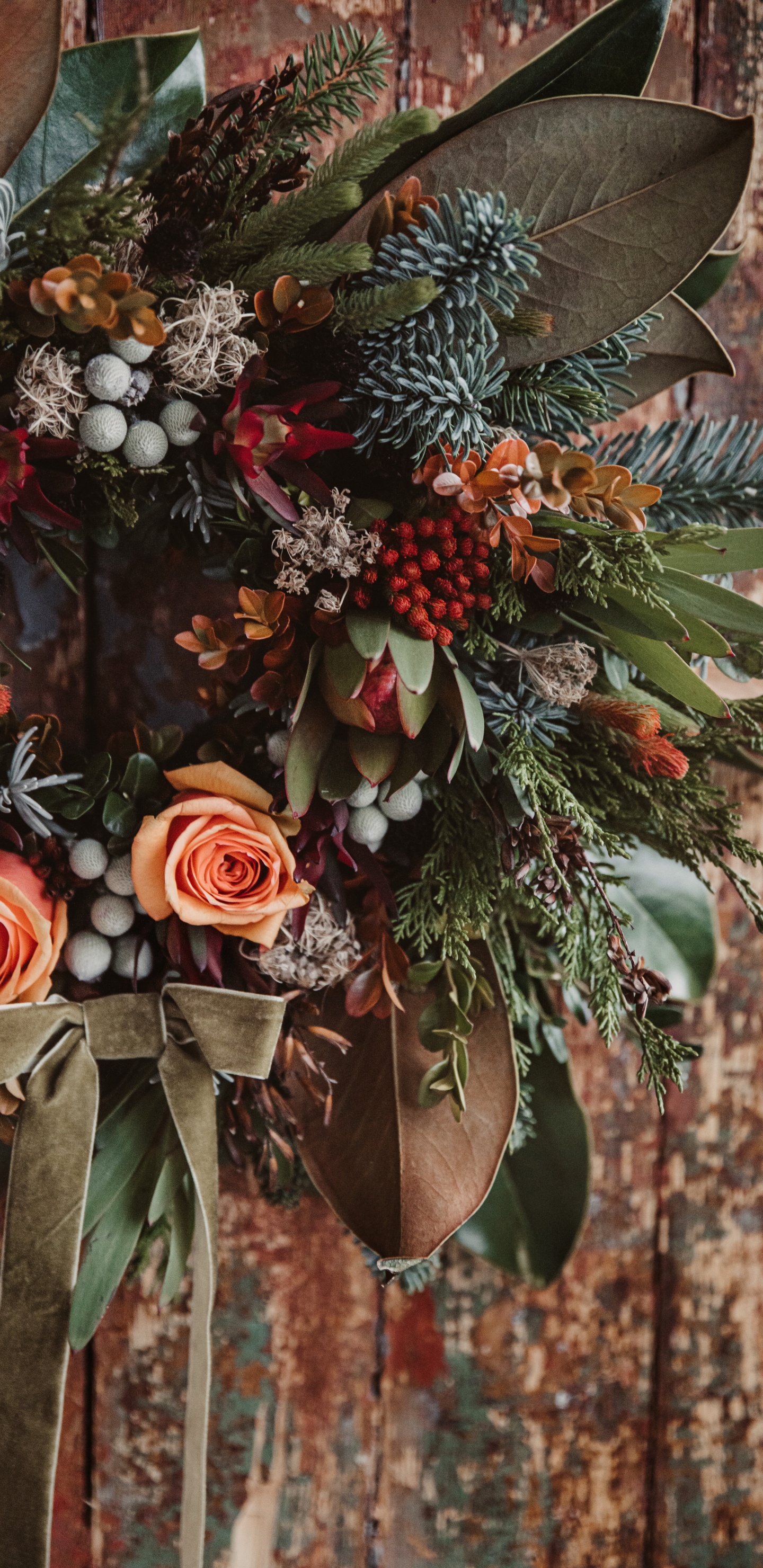 Pink Roses With Green Leaves. Wallpaper in 1440x2960 Resolution