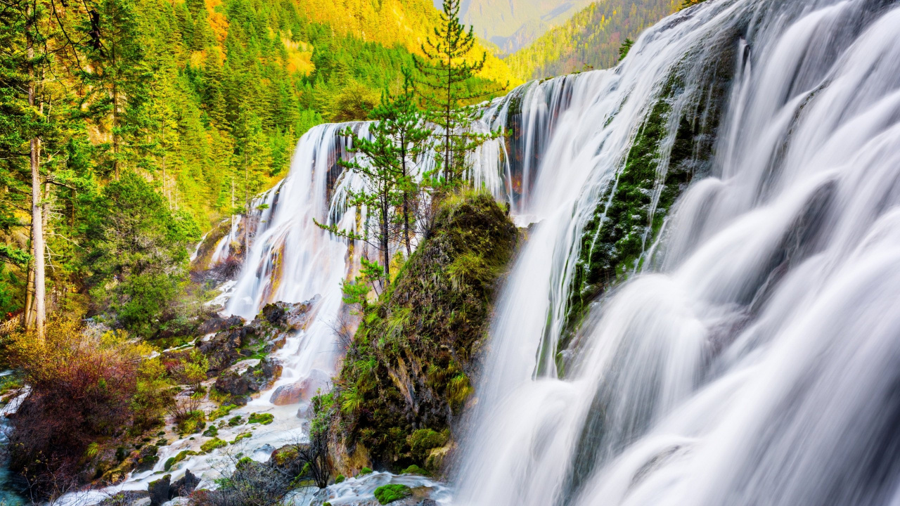 Waterfalls in The Middle of The Forest. Wallpaper in 1280x720 Resolution