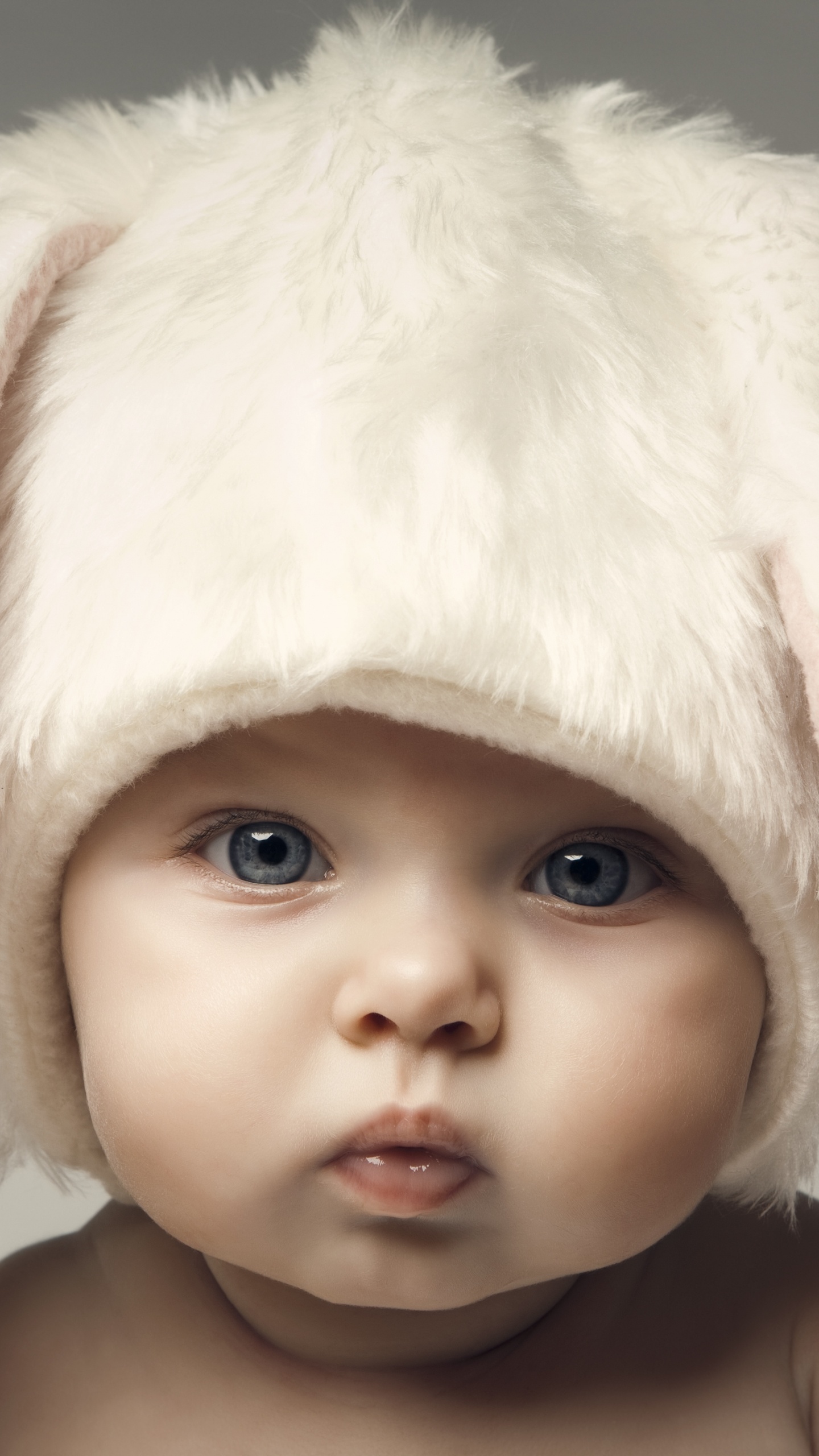 Infant, Fur, Child, Fur Clothing, Headgear. Wallpaper in 1440x2560 Resolution