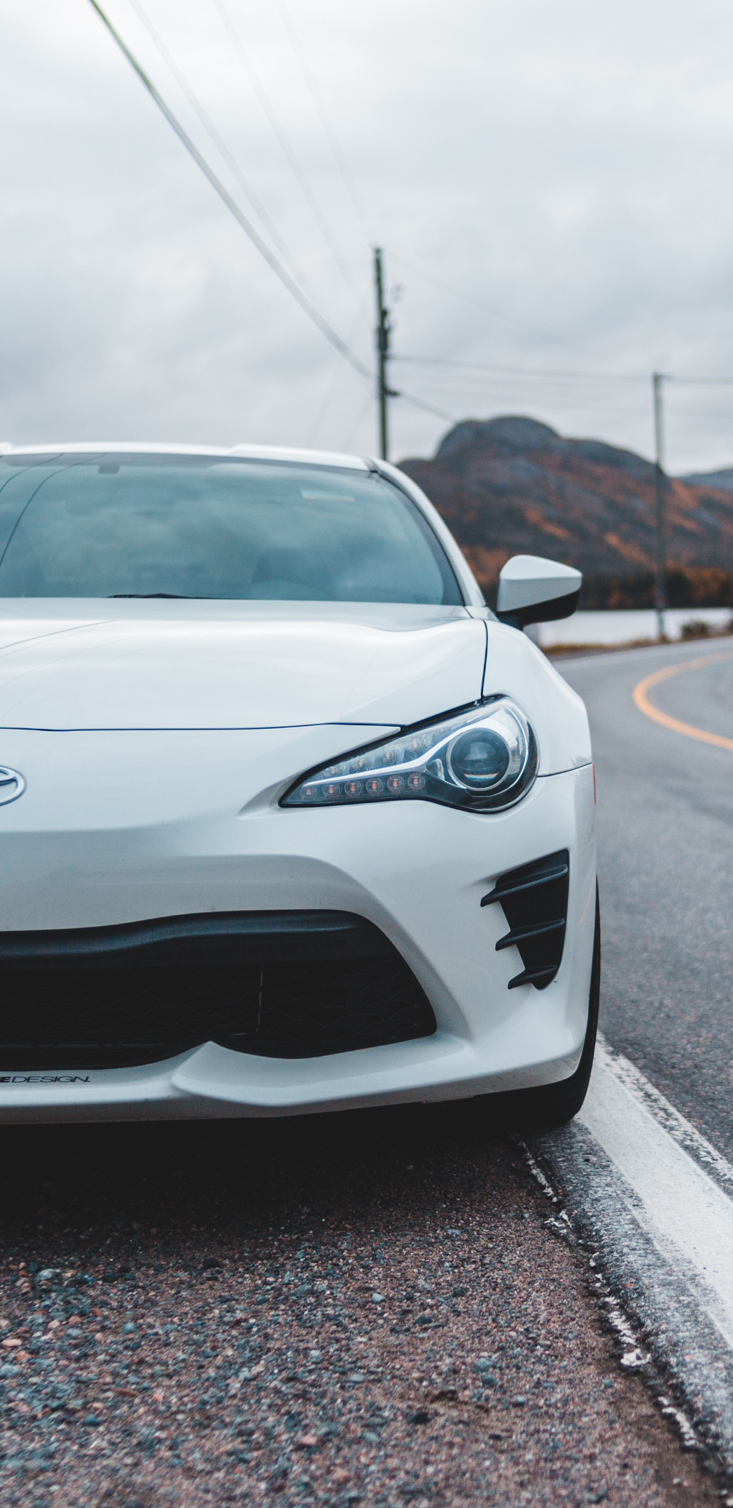 White Mercedes Benz c Class on Road During Daytime. Wallpaper in 1440x2960 Resolution