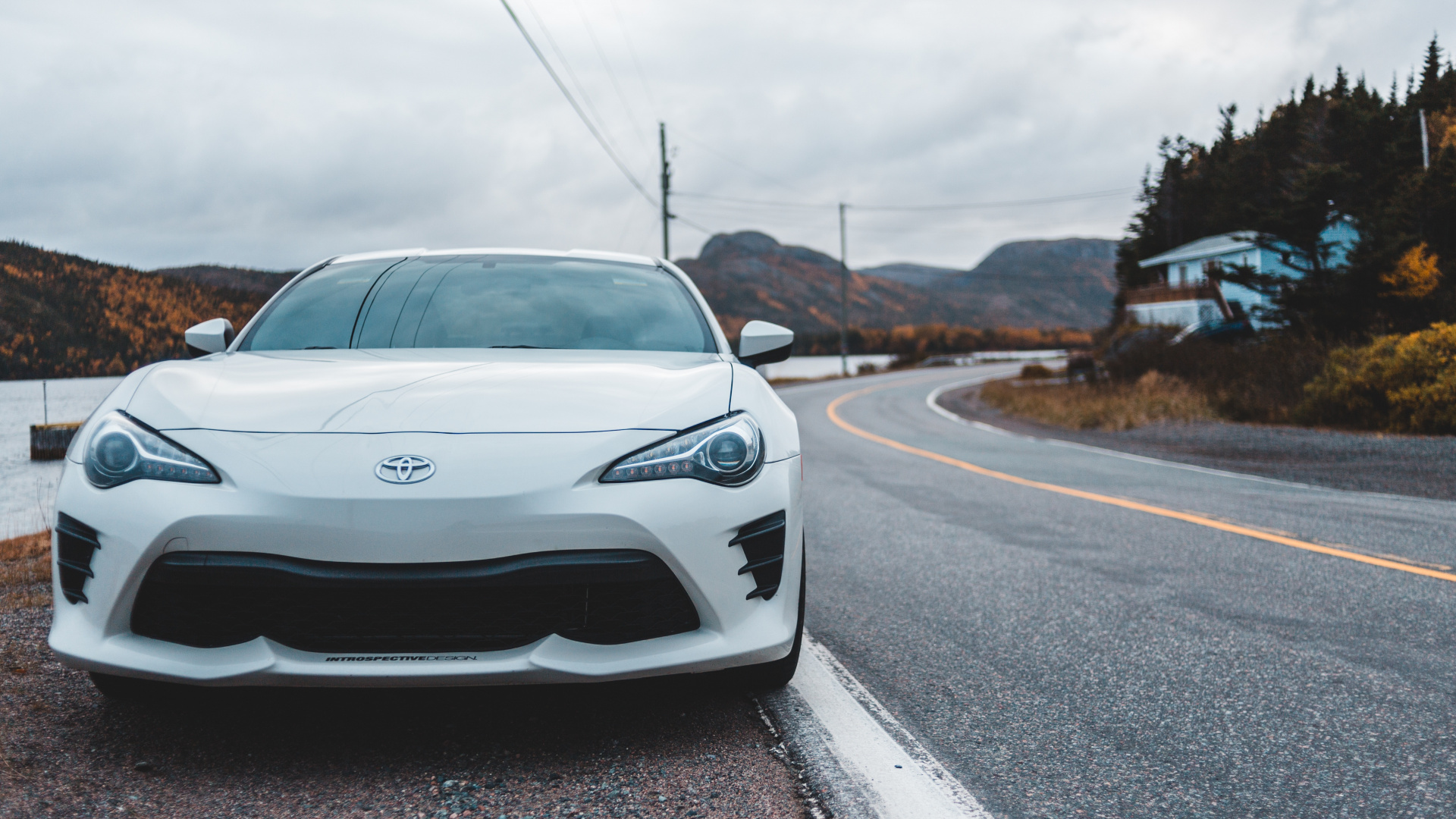 White Mercedes Benz c Class on Road During Daytime. Wallpaper in 1920x1080 Resolution