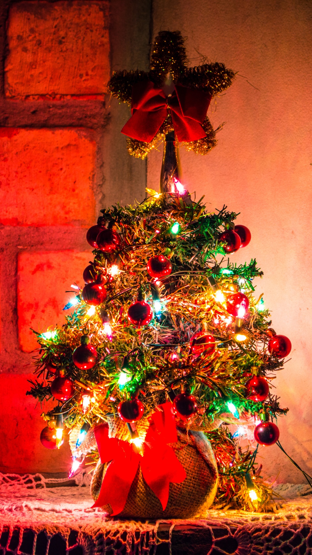 El Día De Navidad, Decoración de la Navidad, Nochevieja, la Navidad y la Temporada de Vacaciones, Luces de Navidad. Wallpaper in 1080x1920 Resolution