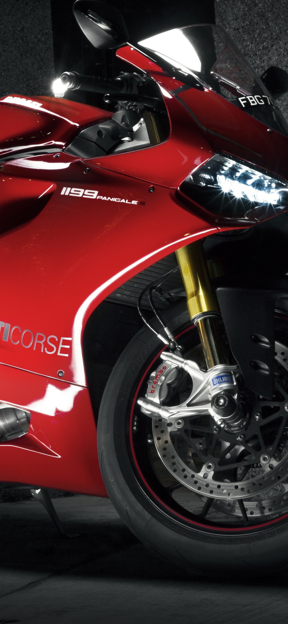 Red and Black Sports Bike. Wallpaper in 1125x2436 Resolution