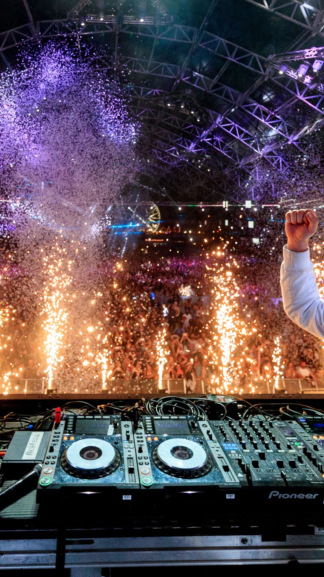 Concert, Fortnite Extended Set, Electronic Dance Music, Here With Me, Automotive Lighting. Wallpaper in 1080x1920 Resolution