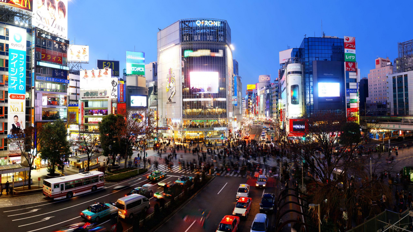 Cars on Road in City During Night Time. Wallpaper in 1366x768 Resolution