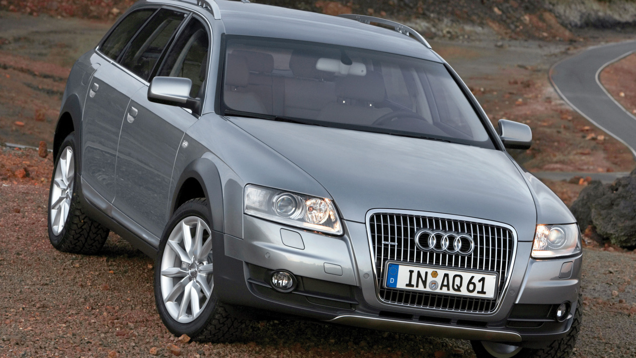 Plata Audi a 4 Sedán. Wallpaper in 1280x720 Resolution