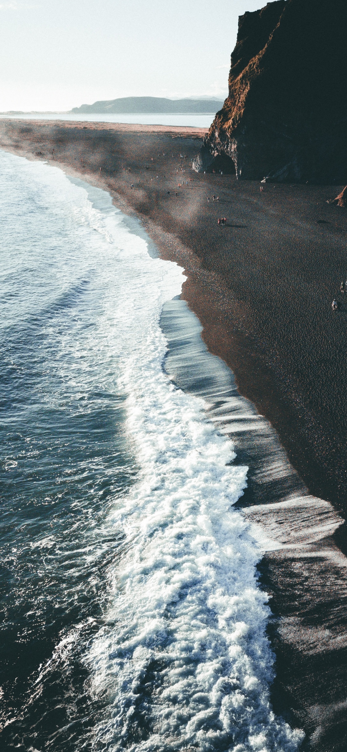 Playa Punaluu, Playa Reynisfjara, Playa, Agua, Los Recursos de Agua. Wallpaper in 1125x2436 Resolution