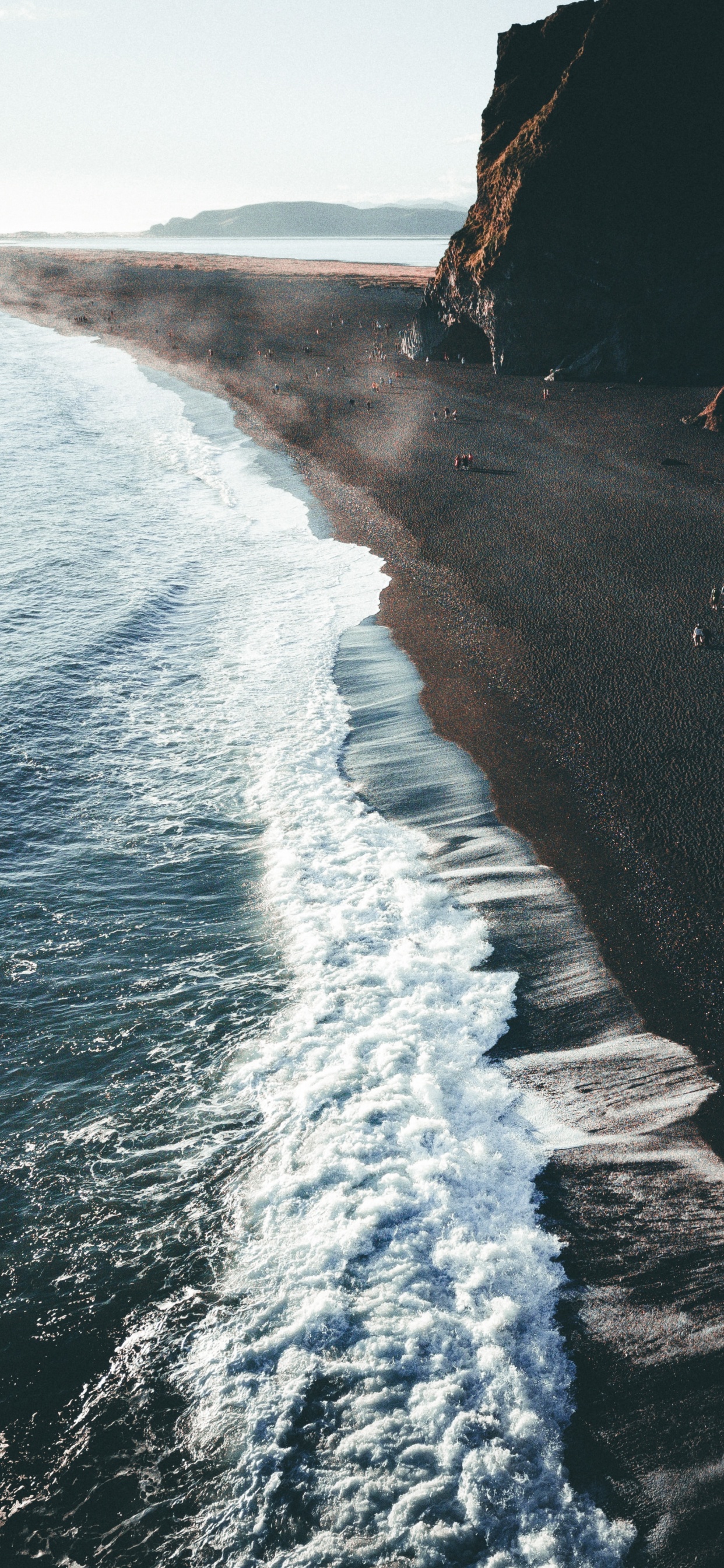 Playa Punaluu, Playa Reynisfjara, Playa, Agua, Los Recursos de Agua. Wallpaper in 1242x2688 Resolution