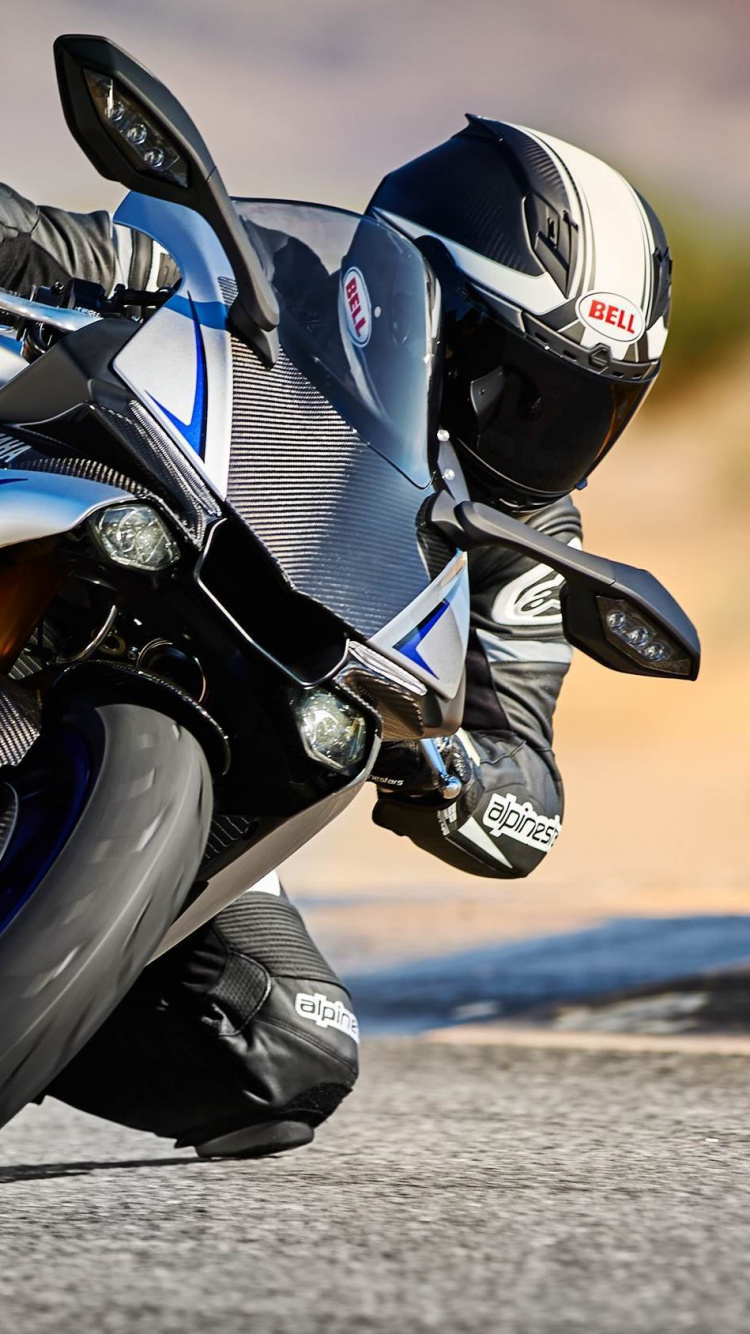 Black and Blue Sports Bike. Wallpaper in 750x1334 Resolution