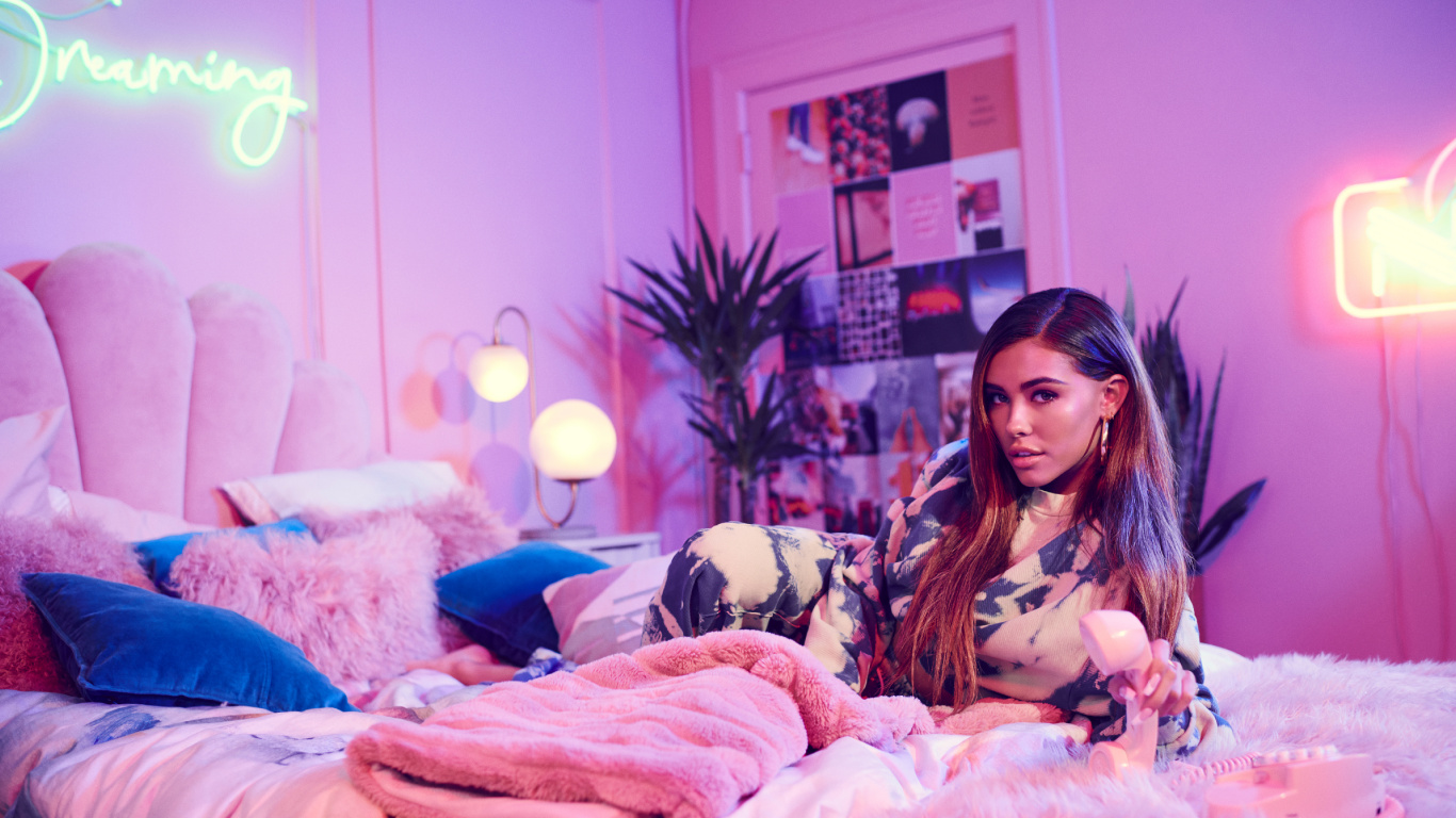 Bière Madison, Purple, Canapé, Mode, Décoration. Wallpaper in 1366x768 Resolution